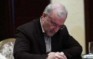 نمکی: به برکت انقلاب ۱۸هزار خانه بهداشت در روستاهای کشور ایجاد شده است