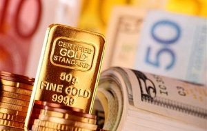 طلای جهانی همچنان در سراشیبی