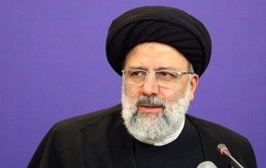 عاشورا الگویی برای چگونه زیستن است