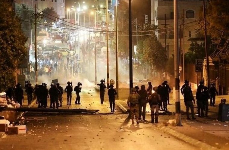 زخمی شدن چند فلسطینی در یورش نظامیان صهیونیست به الخلیل