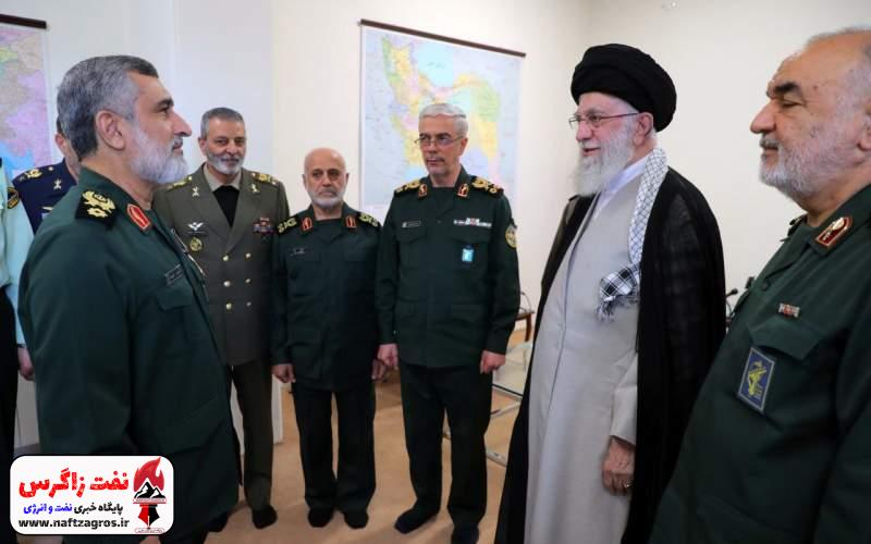 اعطای نشان به سردار سپاه در پی حمله به اسرائیل اعطای نشان به سردار سپاه در پی حمله به اسرائیل
