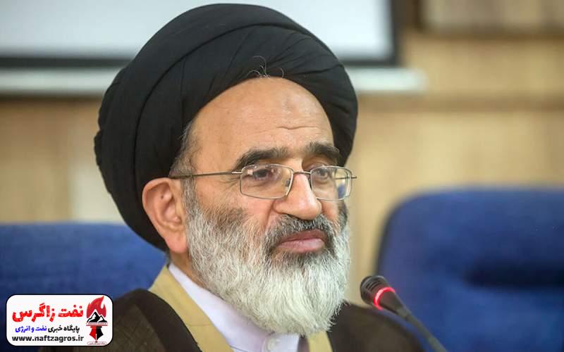 جنجال یک روحانی در دفاع از نسل کشی هیتلر جنجال یک روحانی در دفاع از نسل کشی هیتلر