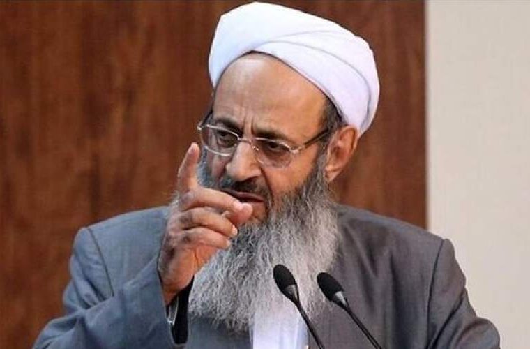 مولوی عبدالحمید، امام جمعه زاهدان: اینجا بحث شیعه، سنی و قومیت نیست، ما یکسان هستیم مولوی عبدالحمید، امام جمعه زاهدان: اینجا بحث شیعه، سنی و قومیت نیست، ما یکسان هستیم