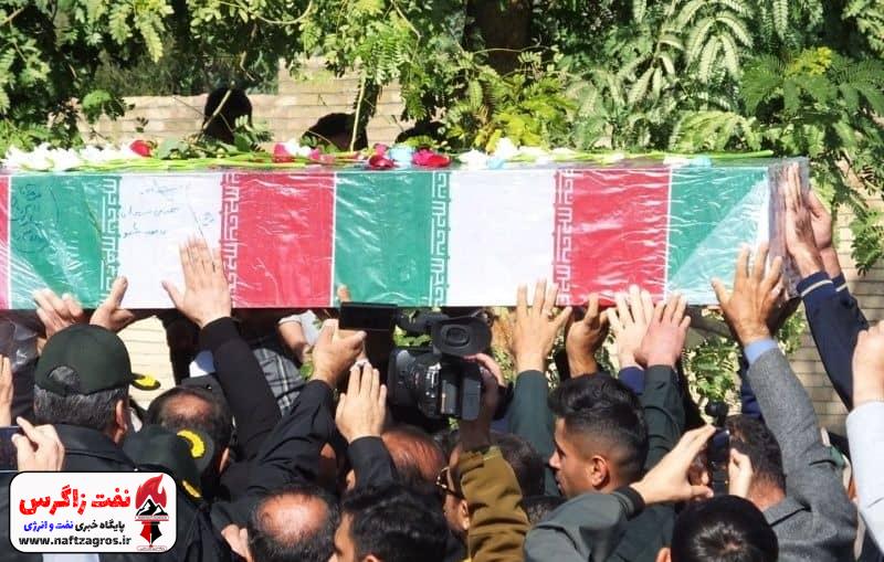 تدفین پیکر شهید گمنام در شرکت بهره برداری نفت و گاز گچساران/تصویر تدفین پیکر شهید گمنام در شرکت بهره برداری نفت و گاز گچساران/تصویر