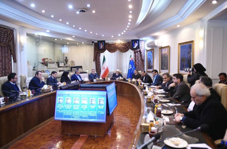 حضور معاون اول رئیسجمهور در وزارت نفت حضور معاون اول رئیسجمهور در وزارت نفت