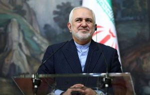 ظریف: با شنیدن و گفتوگو برای حل مسائل فوری راهیابی کنیم ظریف: با شنیدن و گفتوگو برای حل مسائل فوری راهیابی کنیم