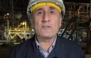 حاشیه نگاری از بازدید مدیرعامل شرکت نفت و گاز گچساران از تأسیسات نفتی پازنان حاشیه نگاری از بازدید مدیرعامل شرکت نفت و گاز گچساران از تأسیسات نفتی پازنان