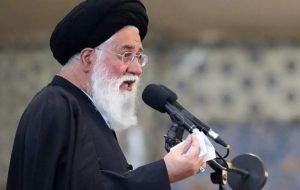 حمایت علم الهدی از تجمعات مقابل مجلس