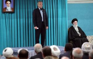 رئیسجمهور: سرمایه گذاری برای تولید را عملیاتی خواهیم کرد رئیسجمهور: سرمایه گذاری برای تولید را عملیاتی خواهیم کرد