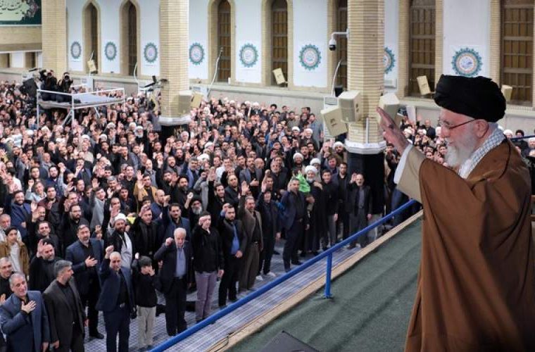 رهبری در برنامهریزیهای اقتصادی دخالت نمیکند رهبری در برنامهریزیهای اقتصادی دخالت نمیکند