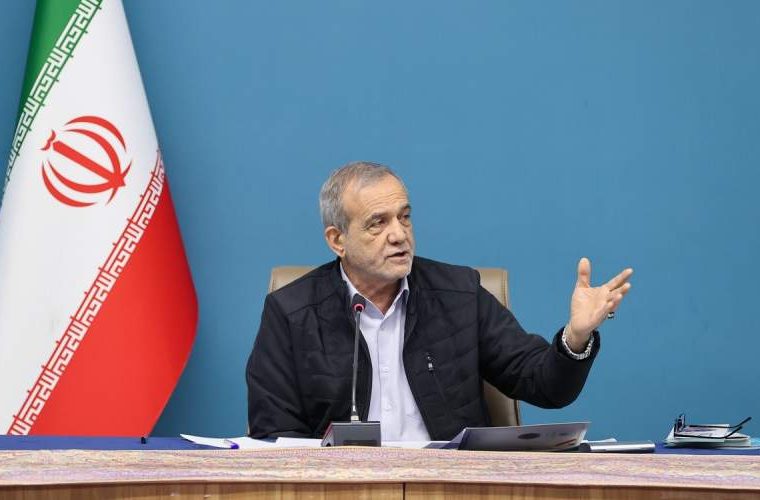 رئیسجمهور: به هر قیمت مذاکره نمیکنیم رئیسجمهور: به هر قیمت مذاکره نمیکنیم