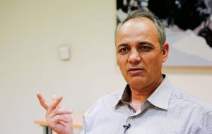 زیدآبادی: روند مذاکرات عجیب و مشکوک است