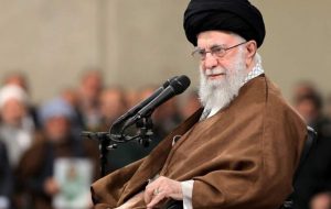 انقلابیگری فقط سروصدا کردن نیست انقلابیگری فقط سروصدا کردن نیست