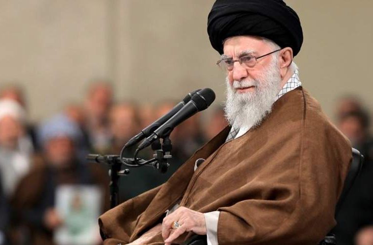 انقلابیگری فقط سروصدا کردن نیست انقلابیگری فقط سروصدا کردن نیست
