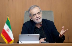 پزشکیان: جنگ و همدلی فرصتی برای تغییر در نگاه و رفتار مسئولان است پزشکیان: جنگ و همدلی فرصتی برای تغییر در نگاه و رفتار مسئولان است