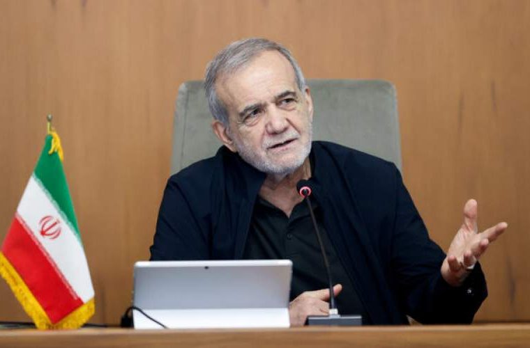 پزشکیان: جنگ و همدلی فرصتی برای تغییر در نگاه و رفتار مسئولان است