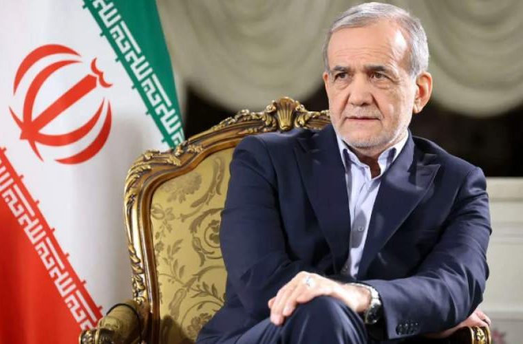 پزشکیان: زورگویی در قاعده گفتوگو نمیگنجد پزشکیان: زورگویی در قاعده گفتوگو نمیگنجد