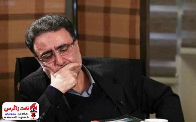 زندانی سیاسی از انتقال با دستبند و پابند و لباس زندان، مصون است زندانی سیاسی از انتقال با دستبند و پابند و لباس زندان، مصون است