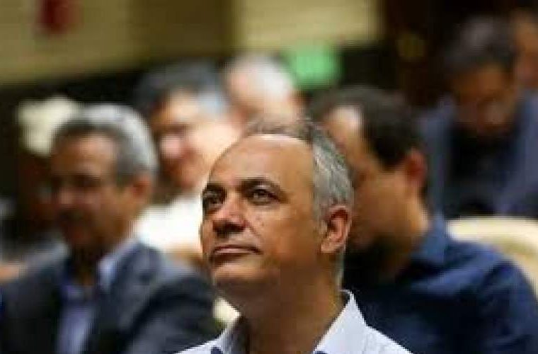 زیدآبادی: آقای پزشکیان برچیدن و جمع‌کردن این بساط کار حضرت فیل است!