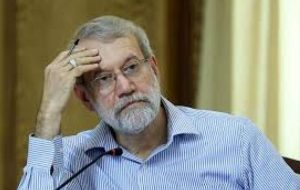 علی لاریجانی: برخی امروز فکر می‌کنند جنگ خاتمه یافته و می‌خواهند جامعه را از یک‌دستگی دربیاورند