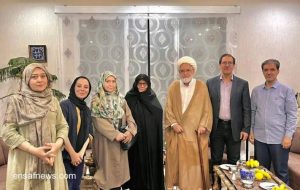 دیدار فرزندان میرحسین موسوی با کروبی دیدار فرزندان میرحسین موسوی با کروبی