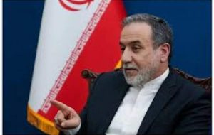 نمی‌توانیم با کسانی وارد تعامل شویم که به مردم ایران حمله کرده‌اند