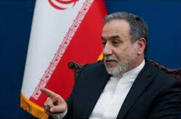 نمیتوانیم با کسانی وارد تعامل شویم که به مردم ایران حمله کردهاند نمیتوانیم با کسانی وارد تعامل شویم که به مردم ایران حمله کردهاند