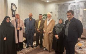 دیدار هیئت رئیسه جبهه اصلاحات با آیتالله کروبی دیدار هیئت رئیسه جبهه اصلاحات با آیتالله کروبی