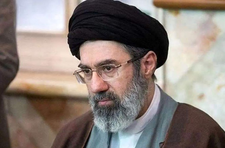 قاتلین جنایتکار خون‌بهای خون شهیدان را باید بزودی بپردازند