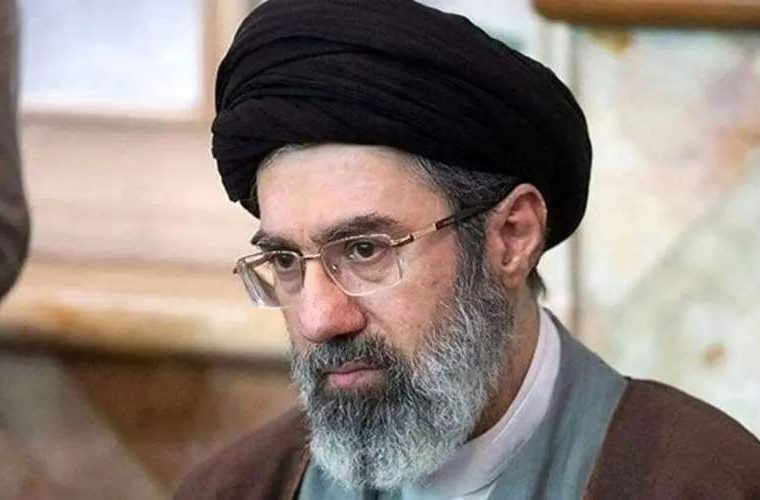 قدردانی رهبر انقلاب از علمای اهل سنت استان کردستان
