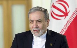 هیچ محدودیتی برای دفاع از خود نمیبینم هیچ محدودیتی برای دفاع از خود نمیبینم