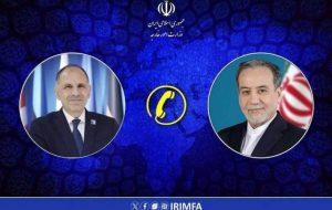 گفتگوی تلفنی عراقچی با وزیر امور خارجه یونان