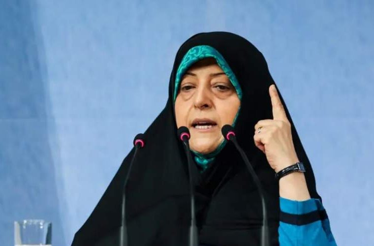 فرزند معصومه ابتکار از آمریکا اخراج شد