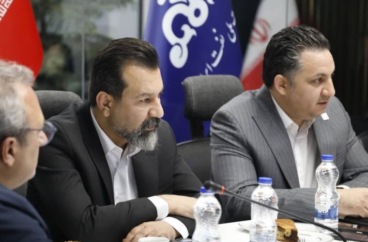 روابطعمومیهای صنعت نفت، فرماندهان خط مقدم جنگ روایتها هستند روابطعمومیهای صنعت نفت، فرماندهان خط مقدم جنگ روایتها هستند