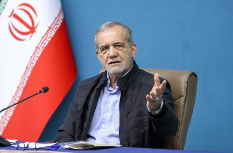 رئیس‌جمهور: مردم باید از واقعیت‌های موجود آگاهی داشته باشند