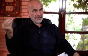 مصدق در اوج تحریم، تورم را در حدود ۸ درصد نگه داشت مصدق در اوج تحریم، تورم را در حدود ۸ درصد نگه داشت