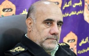 آغاز واکسیناسیون پلیس در تهران/ فرماندهان واکسن دریافت نکردند
