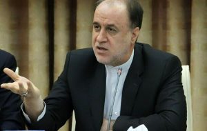 حداکثر دریافتی کارمندان باید ۷ برابر حداقل دریافتی باشد