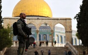 اشغالگران از مسجدالاقصی عقب نشستند
