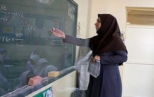 جزئیات بسته بیمه طلایی فرهنگیان به‌زودی اعلام می‌شود / طرح‌های جدید مسکن و سفر معلمان در راه است