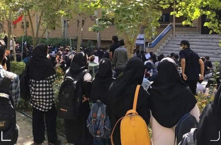 دلایل بی‌اعتمادی در جامعه ایران