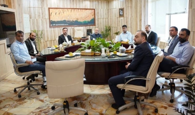 دیدار مدیران عامل پازارگاد و مبین انرژی خلیج فارس دیدار مدیران عامل پازارگاد و مبین انرژی خلیج فارس