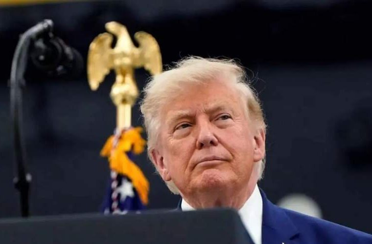 ترامپ باز هم ایران را با حمله تهدید کرد ترامپ باز هم ایران را با حمله تهدید کرد