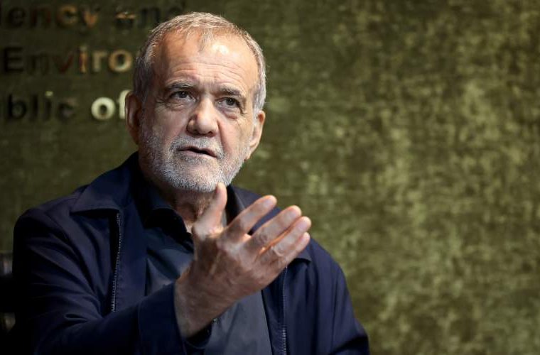 رئیسجمهور: آمادگی داریم دیپلماسی را ادامه دهیم رئیسجمهور: آمادگی داریم دیپلماسی را ادامه دهیم