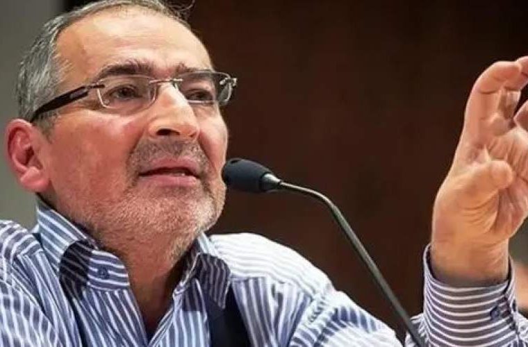 صادق زیباکلام بازداشت شد